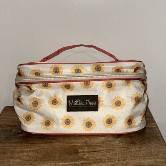 Matilda Jane Cosmetic Case - Picture 1 of 8